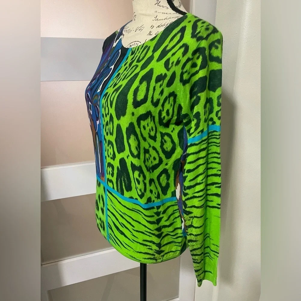 🍂 Green & Blue Long Sleeve Graphic Lightweight Sweater By In Bed With You